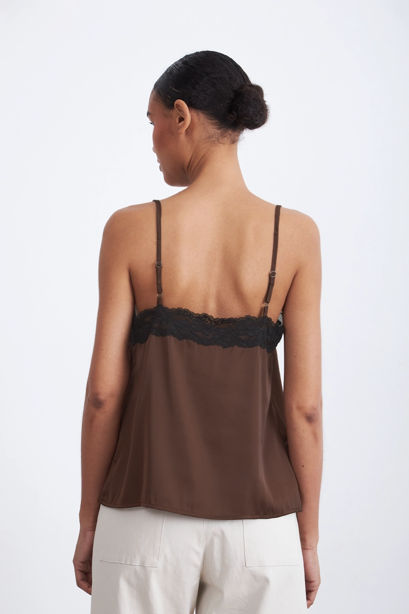 BLUSA TIPO SATIN ESCOTE CUADRADO CAFE MUJER NICOPOLY - 4