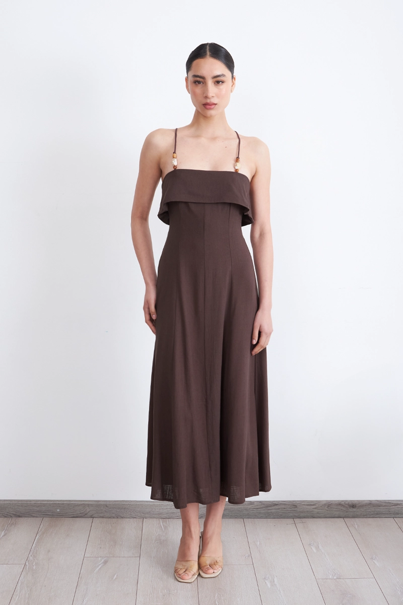 VESTIDO MIDI CON VOLANTE CAFE MUJER NICOPOLY - 1