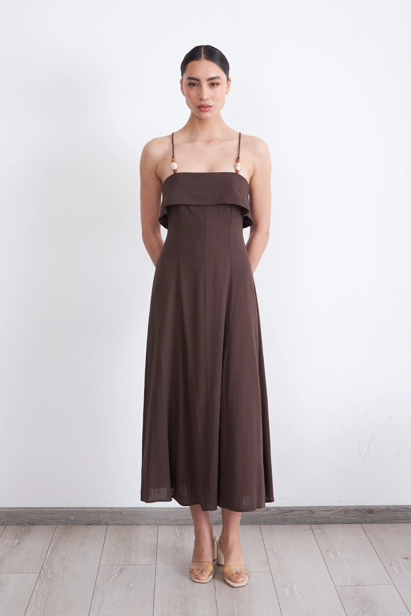 VESTIDO MIDI CON VOLANTE CAFE MUJER NICOPOLY - 6