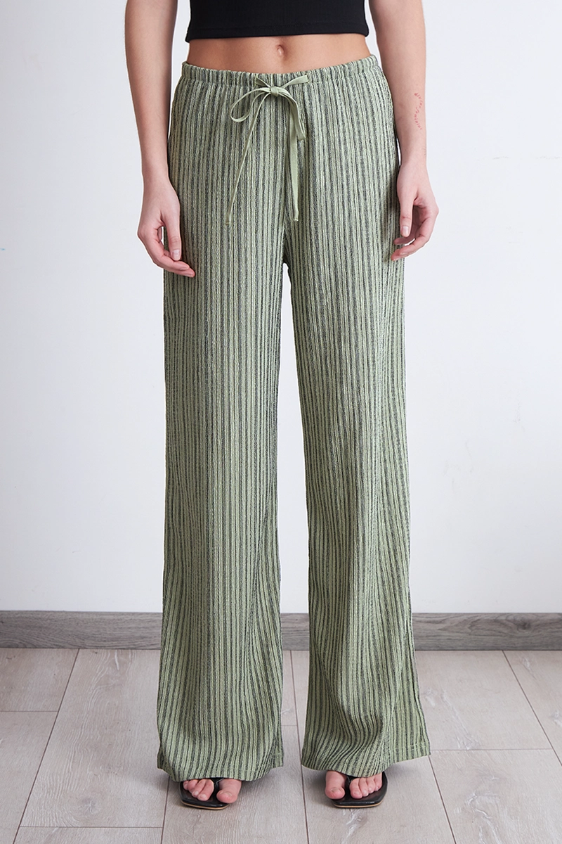 PANTALON TIPO CREPE RAYAS OLIVA MUJER NICOPOLY - 1