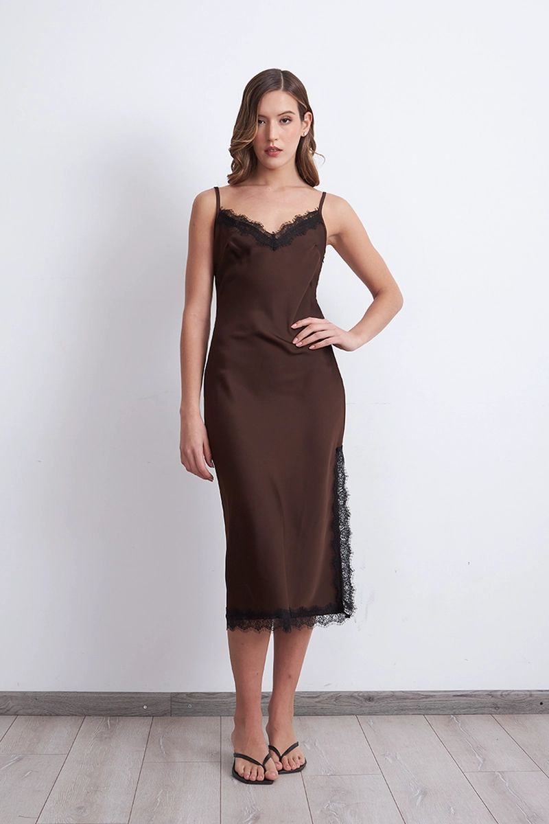 VESTIDO LENCERO SATINADO CON ENCAJE CAFE MUJER NICOPOLY - 1