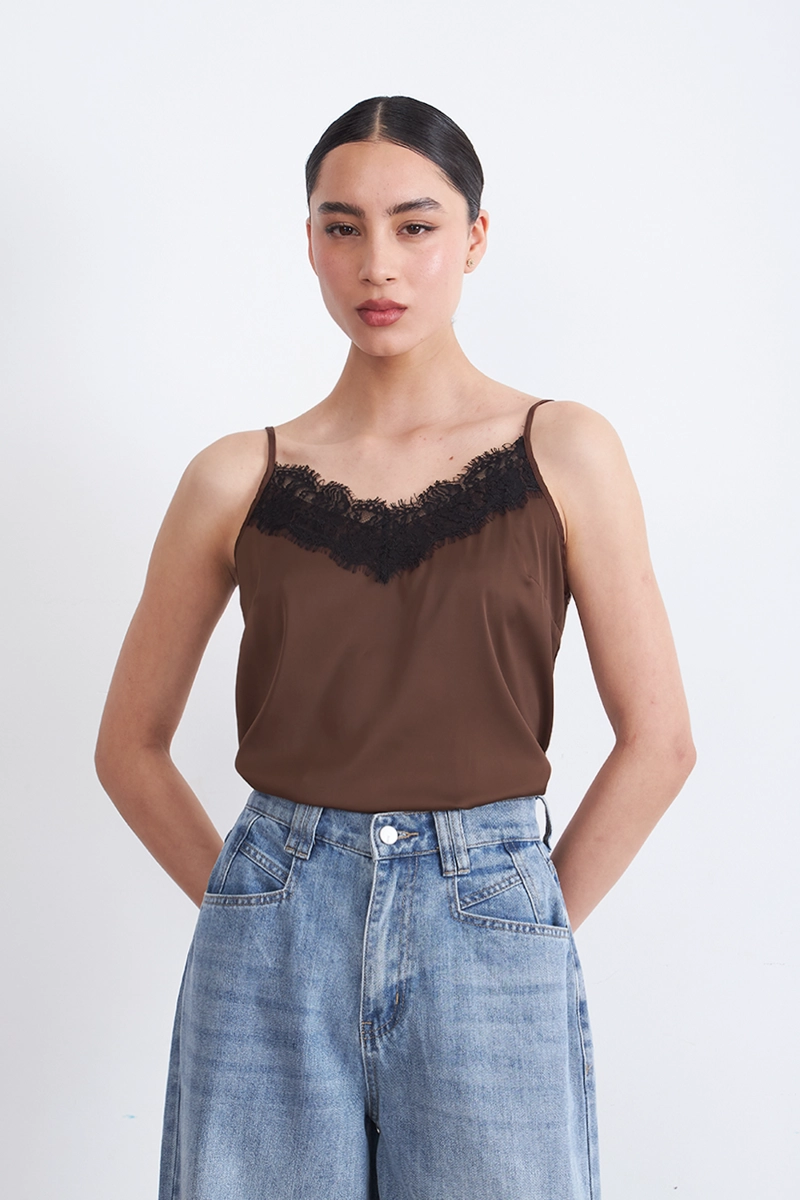 BLUSA LENCERA TIPO SATIN CAFE MUJER NICOPOLY - 3