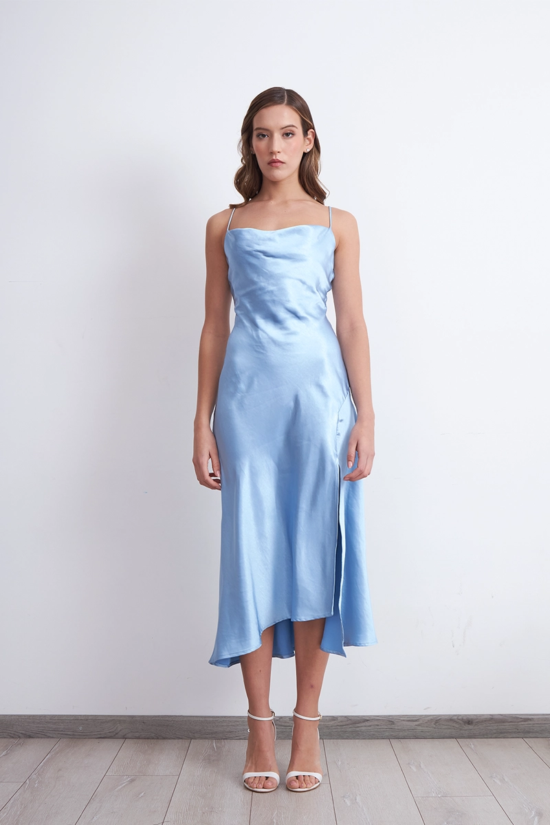 VESTIDO MIDI SATINADO DRAPEADO SATIN CELESTE MUJER NICOPOLY - 6