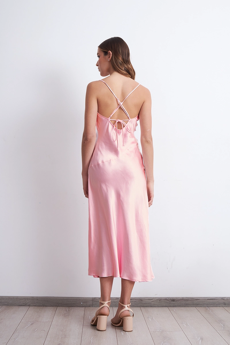 VESTIDO MIDI SATINADO DRAPEADO SATIN ROSADO MUJER NICOPOLY - 4