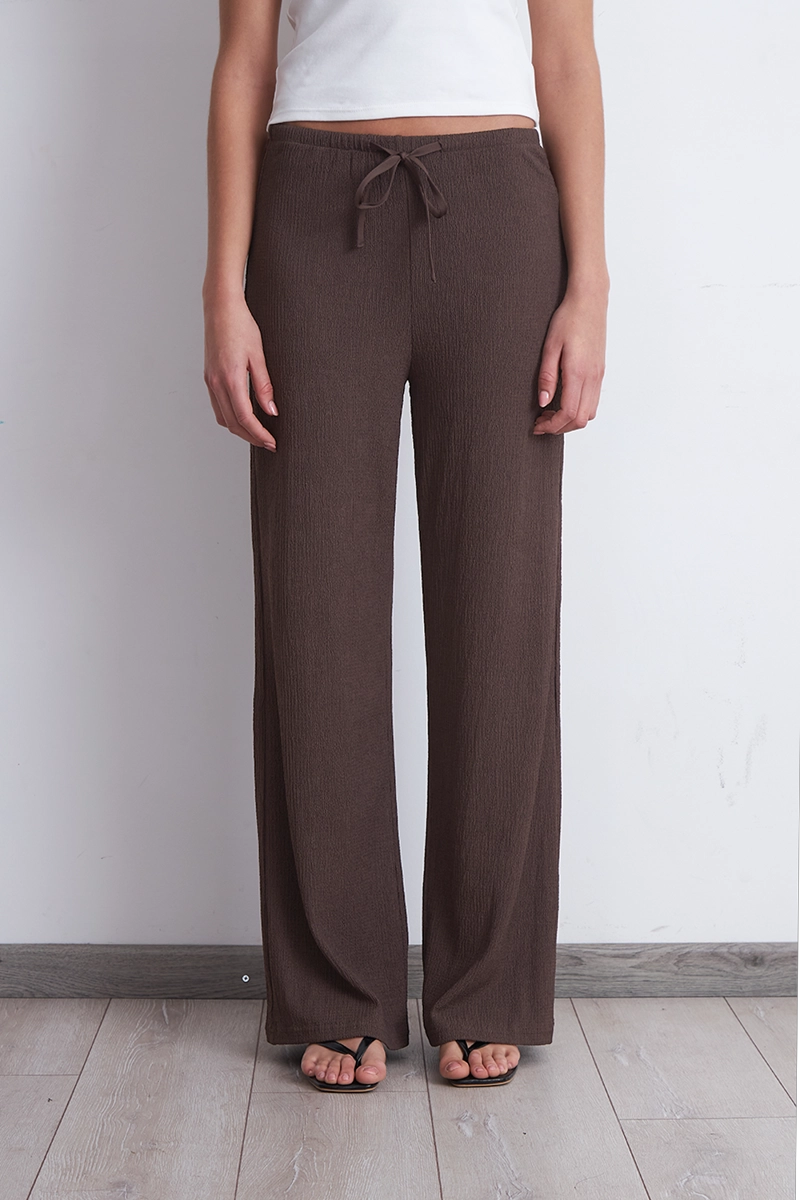PANTALON CREPE CON LAZO AJUSTABLE MOCCA MUJER NICOPOLY - 6