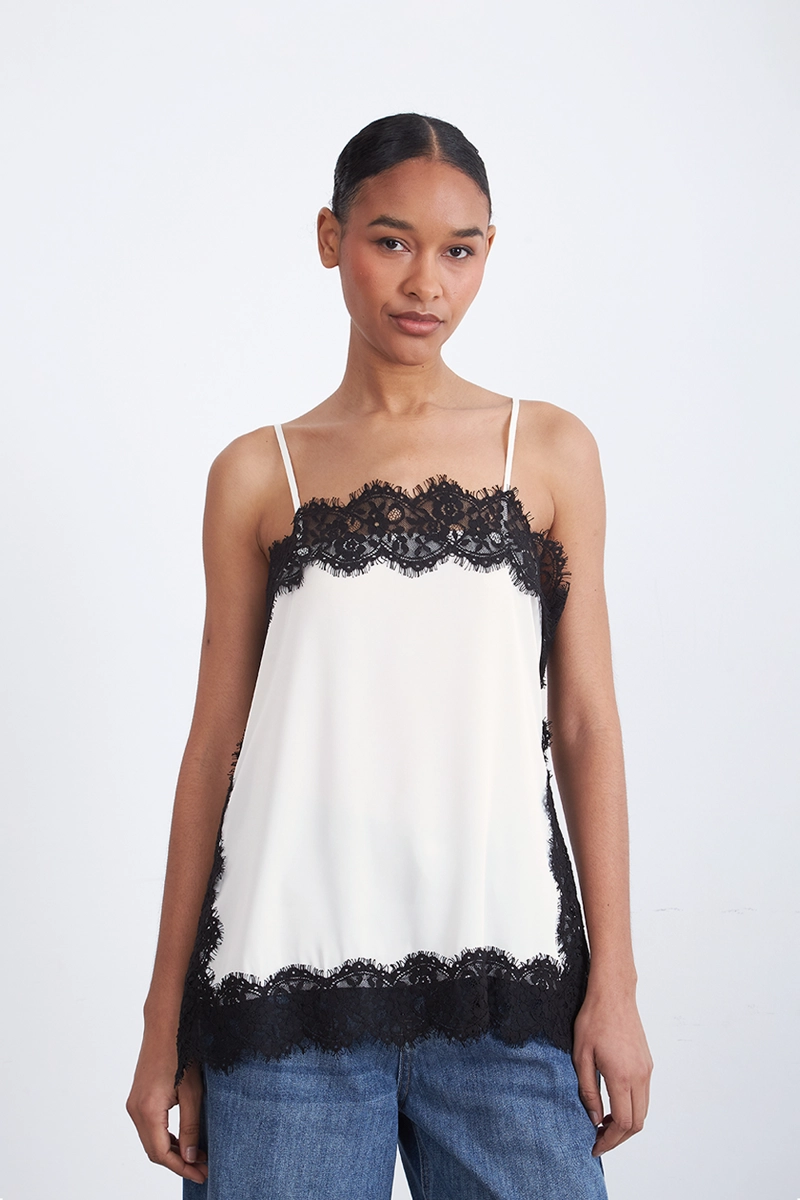 BLUSA ENCAJE Y ABERTURAS LATERALES BLANCO MUJER NICOPOLY - 1