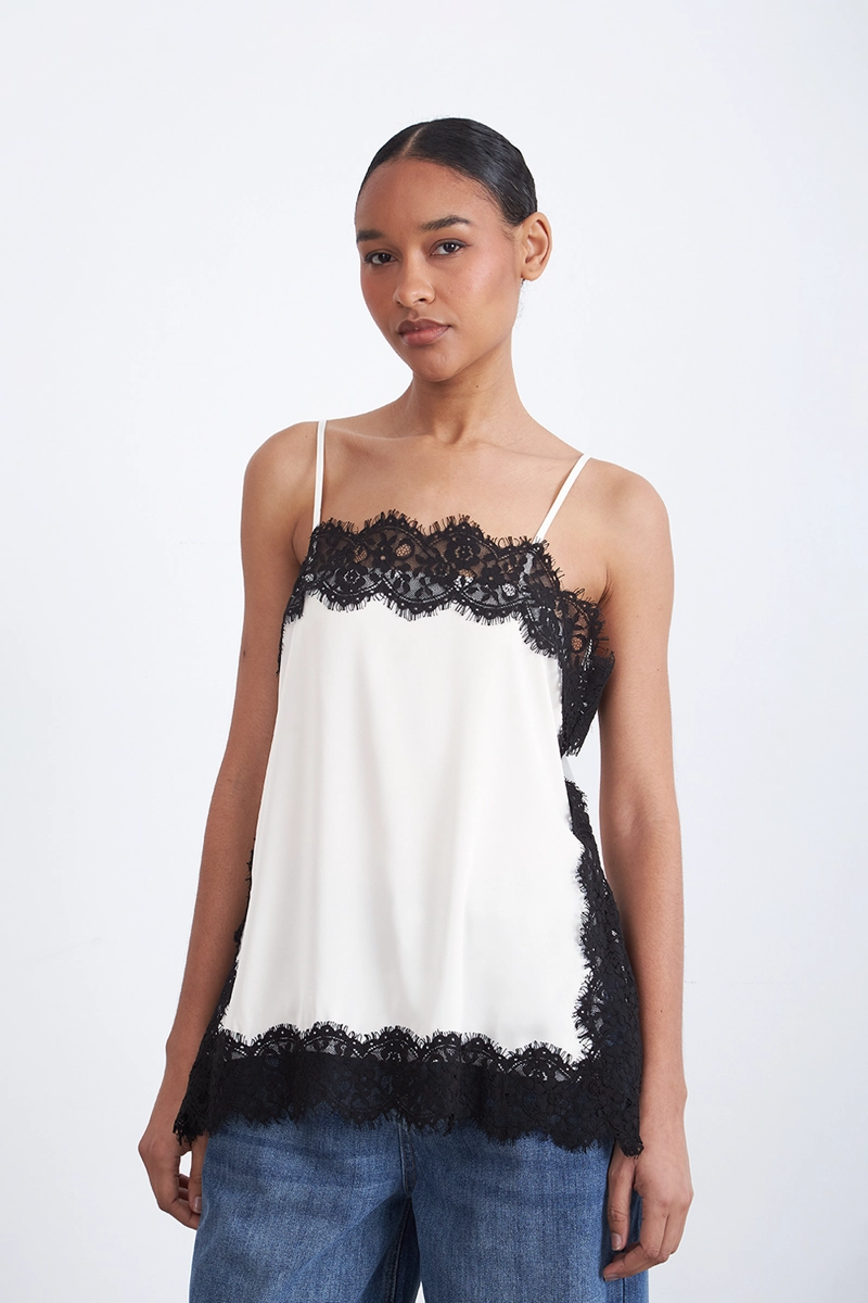 BLUSA ENCAJE Y ABERTURAS LATERALES BLANCO MUJER NICOPOLY - 6