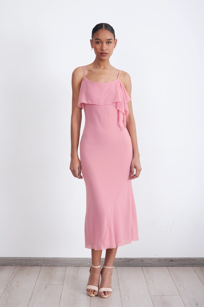 VESTIDO LISO CON VOLANTE EN ESCOTE ROSADO MUJER NICOPOLY - 1