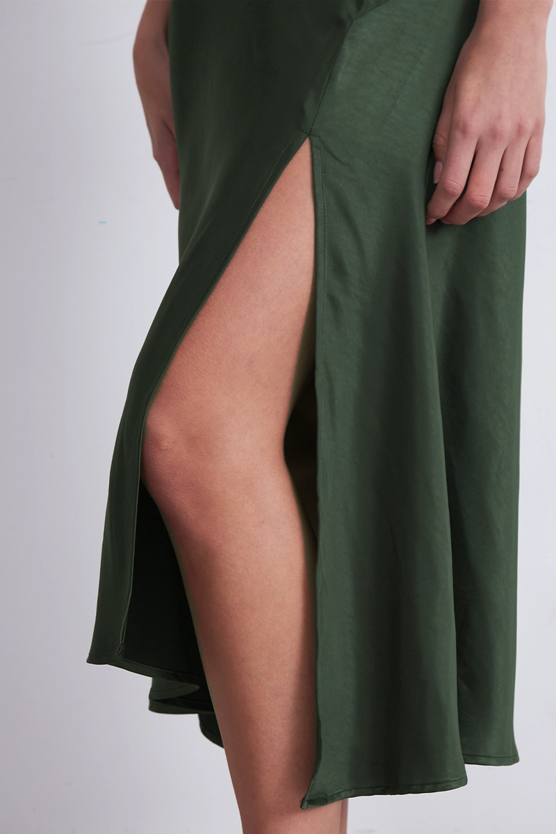 VESTIDO MIDI SATINADO DRAPEADO SATIN OLIVA MUJER NICOPOLY - 7
