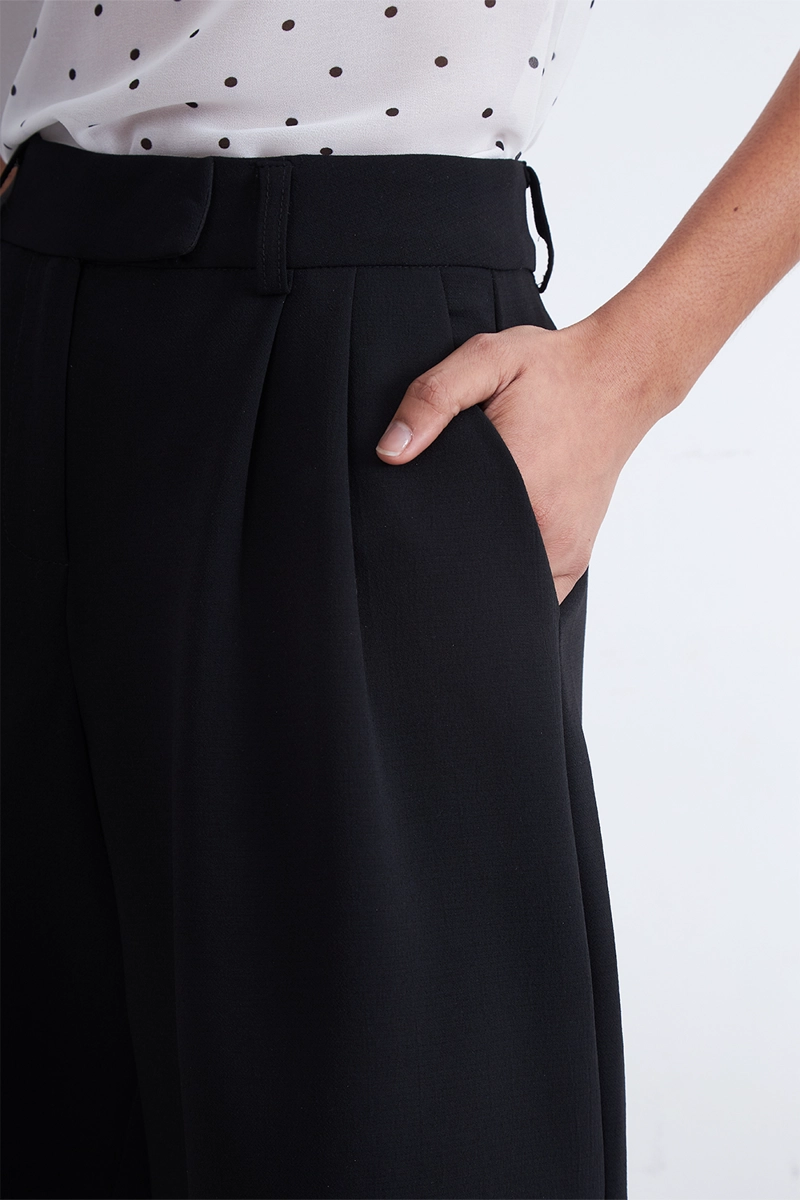 SHORT BERMUDA SASTRERO NEGRO MUJER NICOPOLY - 7