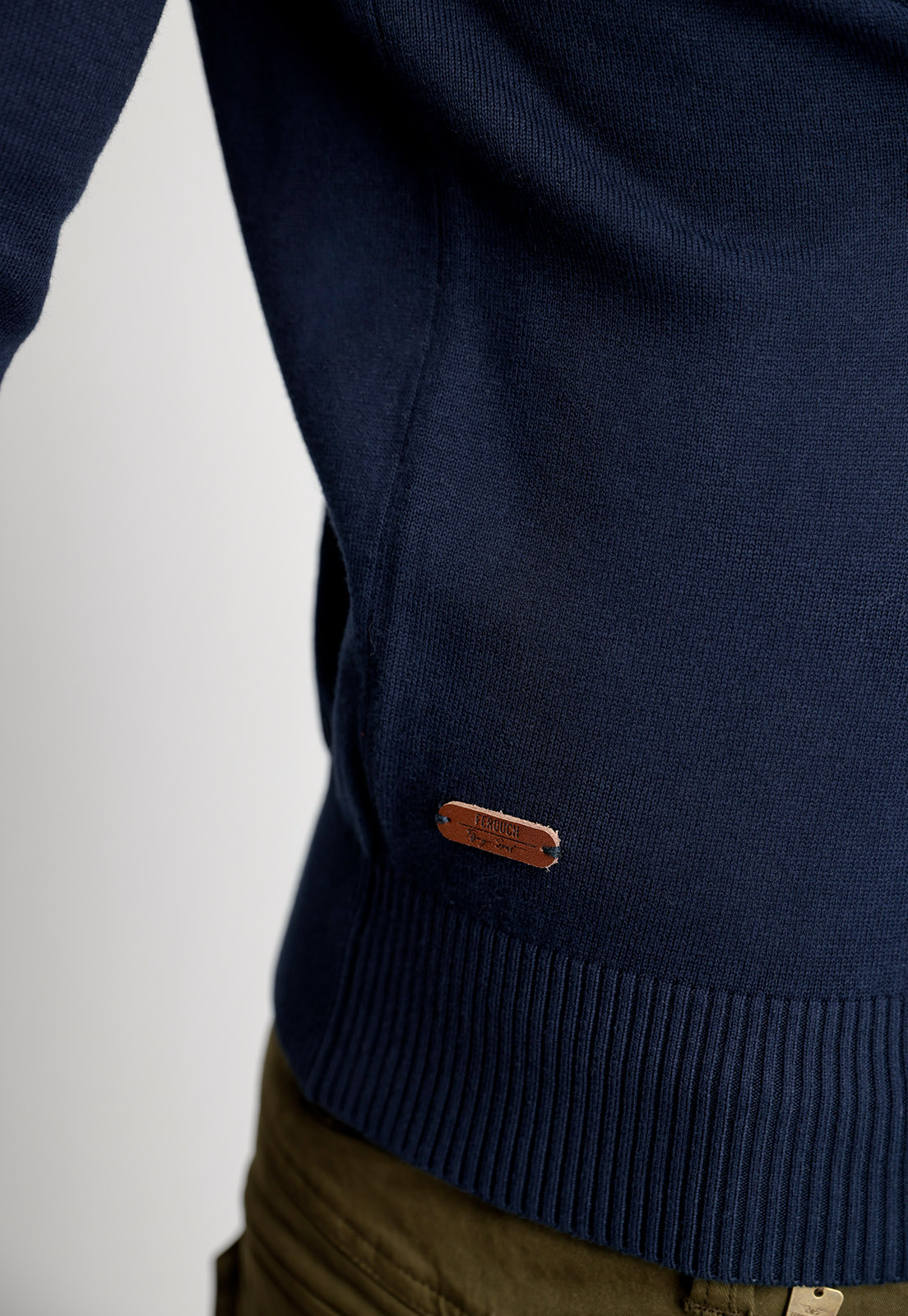 SWEATER IOWA NAVY - 3