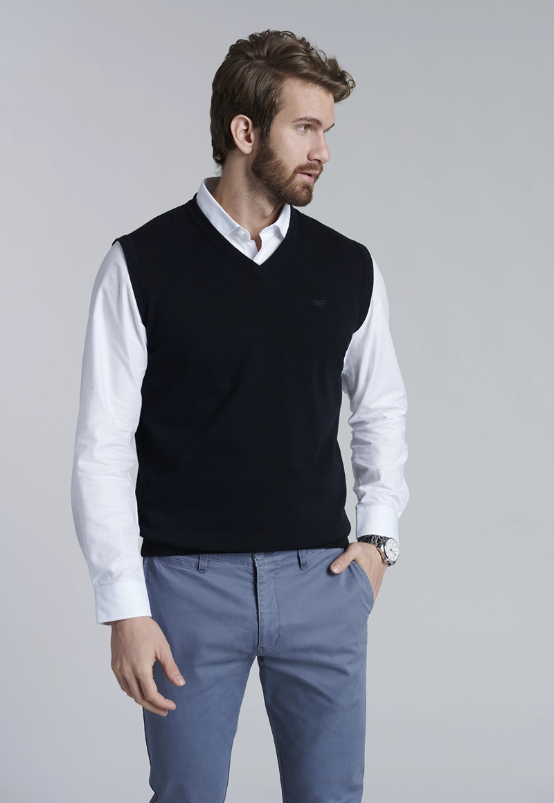 SWEATER SMART CASUAL W/O SLEEVE BLACK - 1