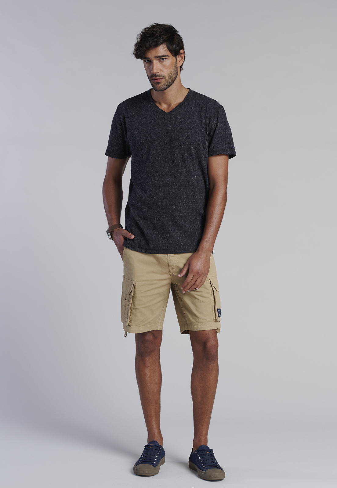 POLERA V NECK ALASKA BLACK - 2