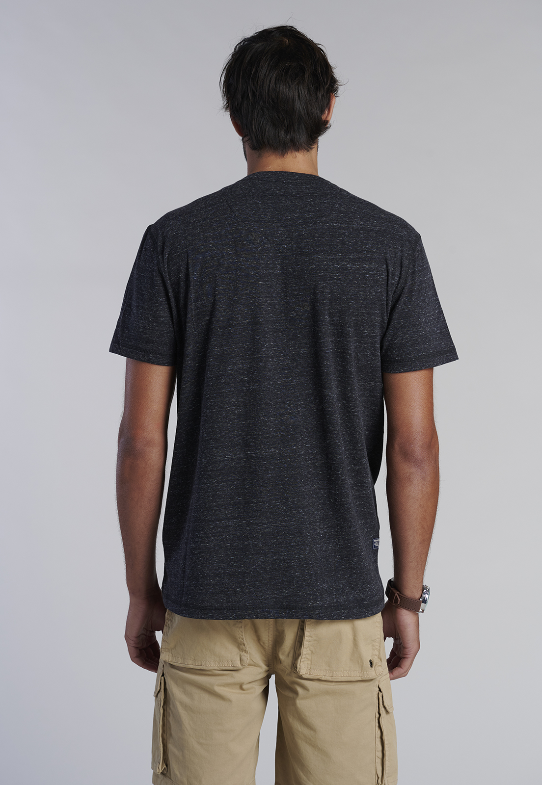 POLERA V NECK ALASKA BLACK - 4