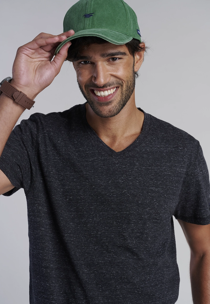 POLERA V NECK ALASKA BLACK - 5