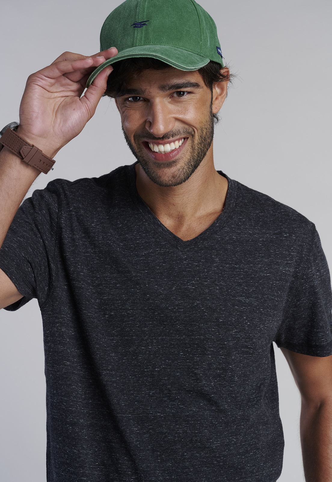 POLERA V NECK ALASKA BLACK - 5