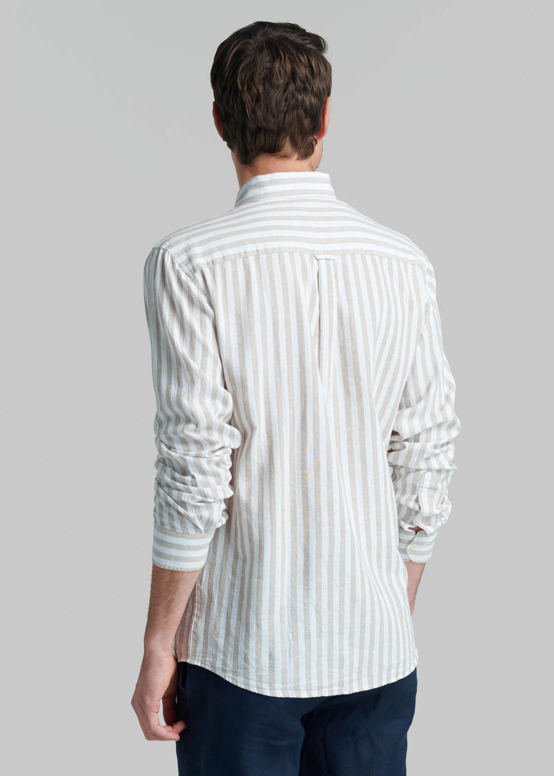 CAMISA LINO LISTADA OMAGA BEIGE - 4