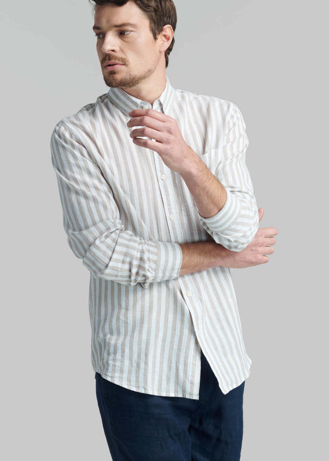 CAMISA LINO LISTADA OMAGA BEIGE - 5