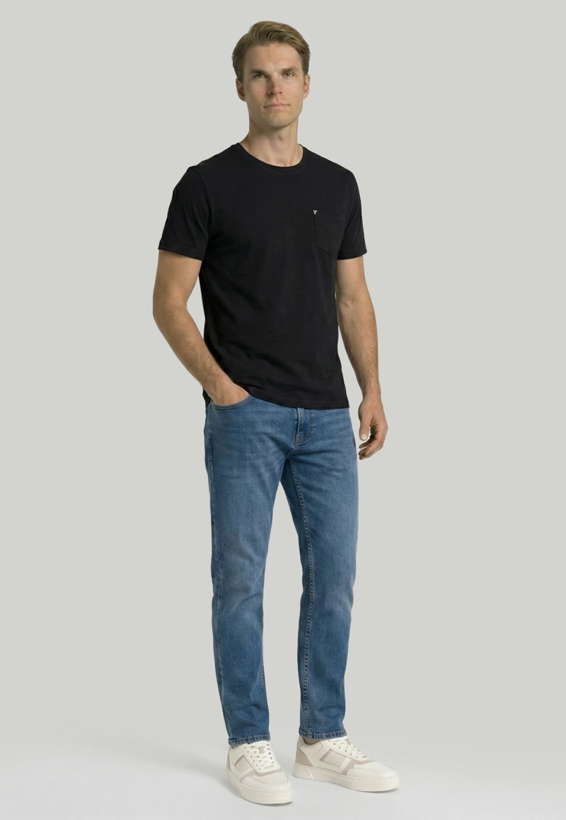 POLERA BLACK SALAMANCA - 2