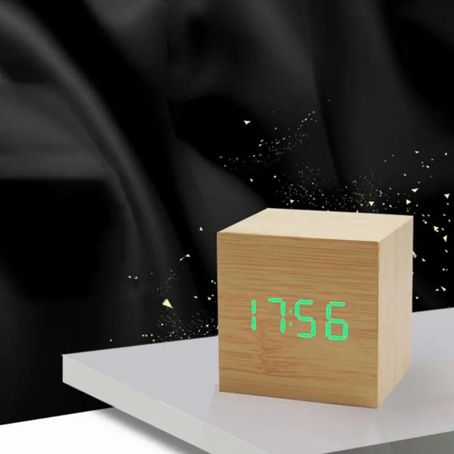 RELOJ DIGITAL DESPERTADOR DE MADERA VERDE - 1
