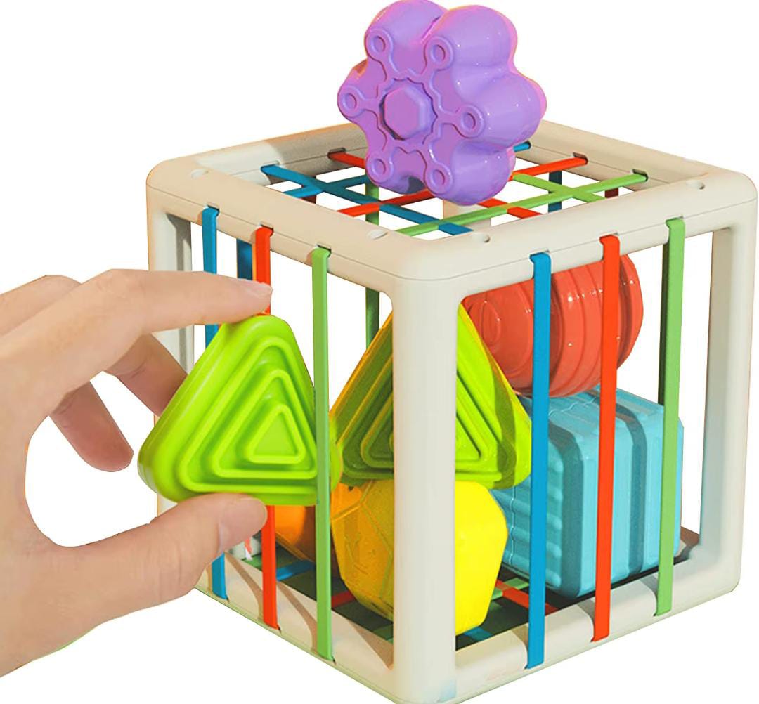 CUBO SENSORIAL CON FIGURAS GEOMETRICAS MONTESSORI BLANCO - 1