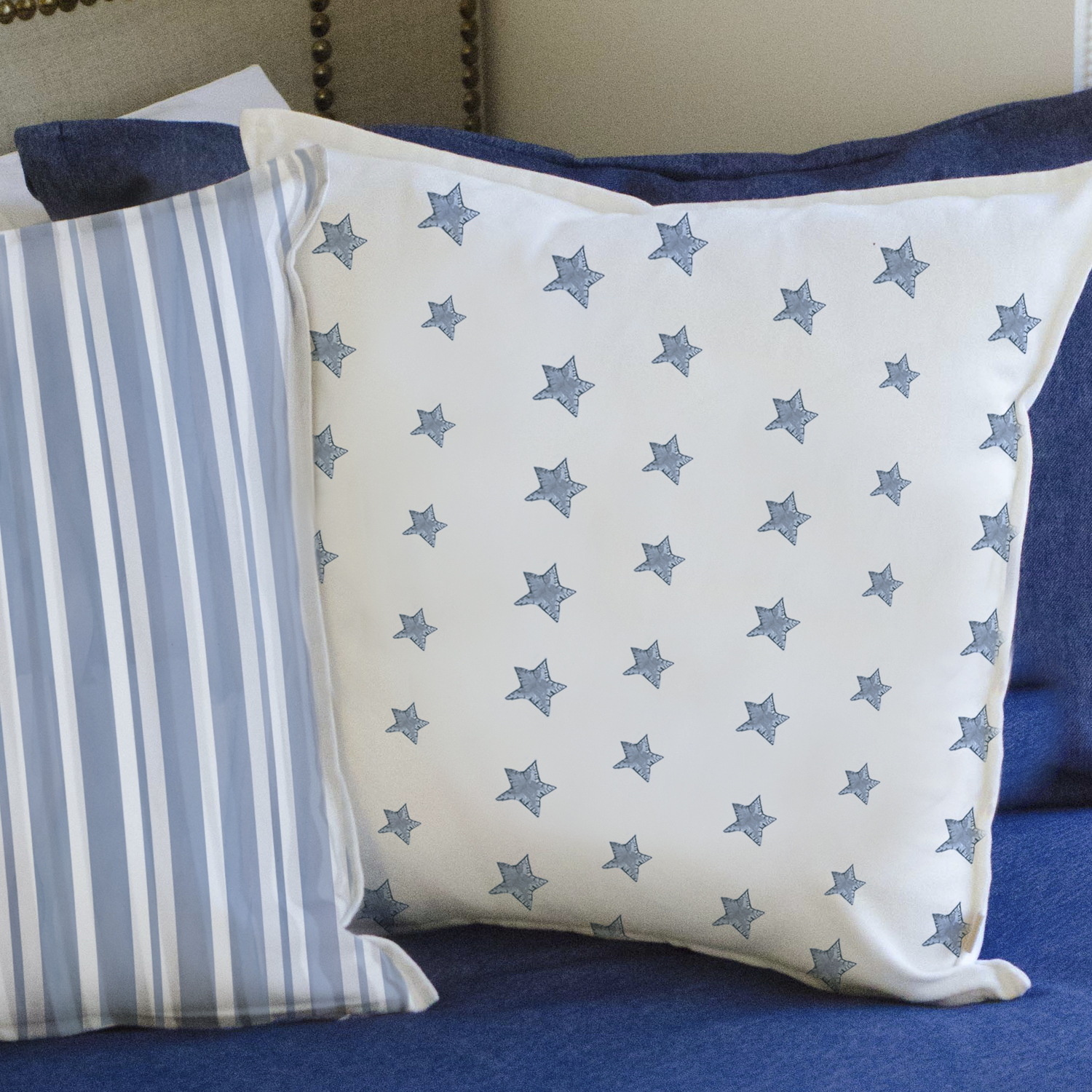 FUNDA COJÍN 45X45 ESTAMPADA ESTRELLITAS AZULES - 2