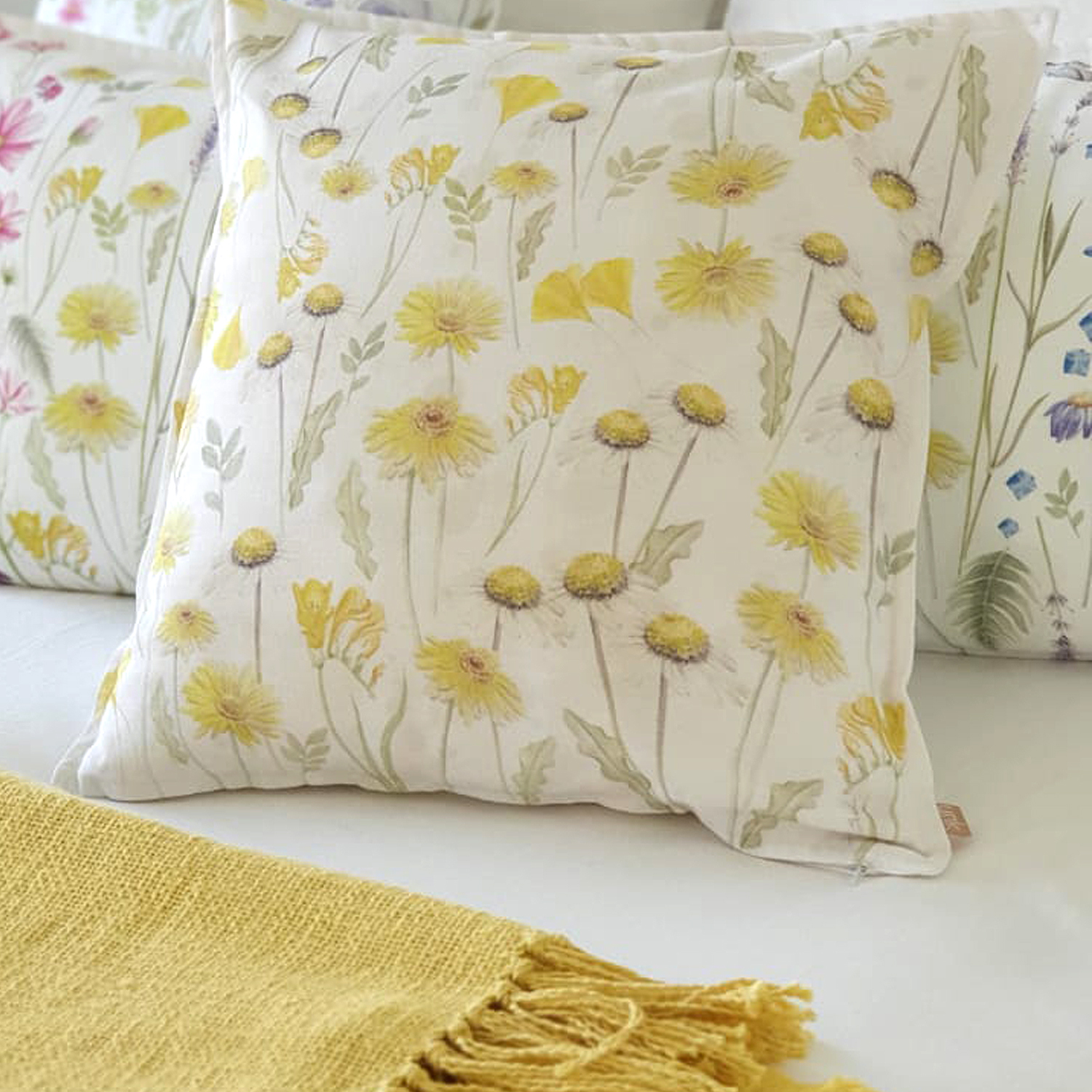 FUNDA COJÍN ESTAMPADO 45X45 PRIMAVERA AMARILLA - 2