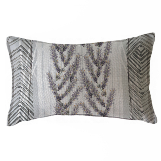 FUNDA COJÍN MARGARITA SCHEEL PARA CASA ALVARINHO MARISA ESTAMPADO LAVANDAS 50 X 30 CM MULTICOLOR - 1