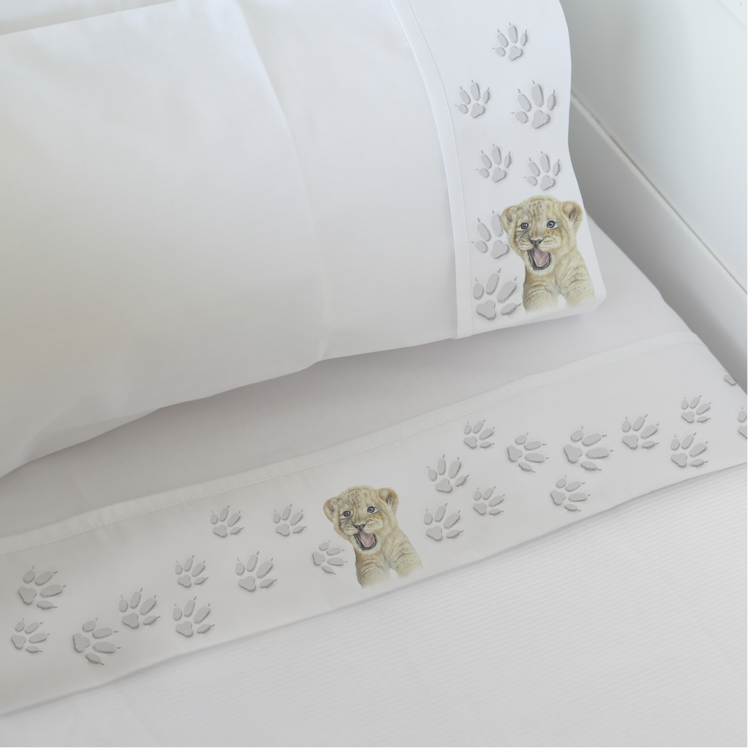 SET SÁBANAS MARGARITA SCHEEL PARA CASA ALVARINHO LEON CUNA ALGODÓN BLANCO ESTAMPADO - 1