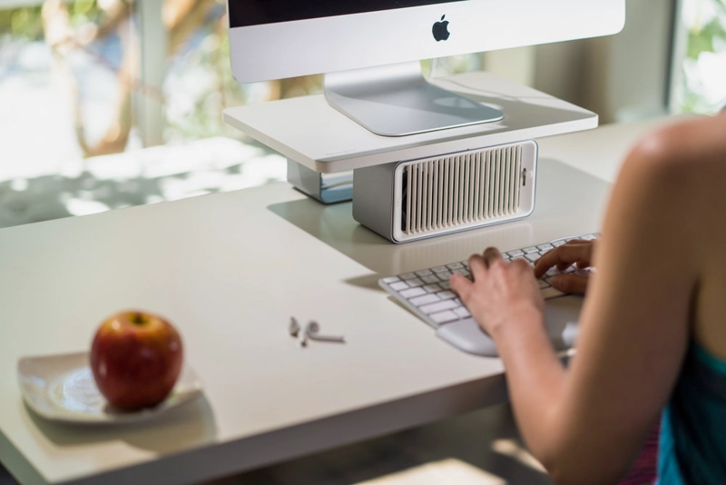 BASE PARA MONITOR KENSINGTON COOLVIEW™ CON VENTILADOR - 7