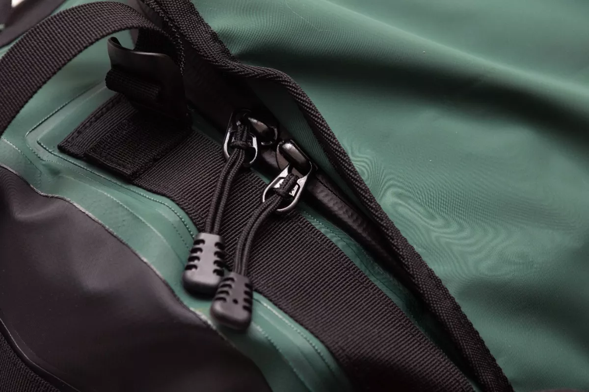 BOLSO DRYSAFE PET VERDE OUTDOOR IMPERMEABLE 80 LTS TRACKING CAMPING RÓLEO - 5