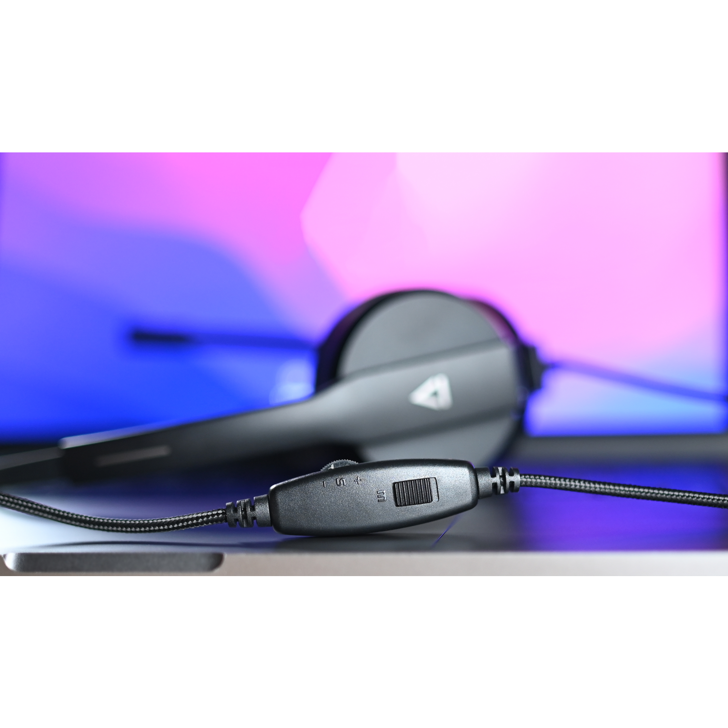 AUDIFONO HEADSET CREATIVE HS-230 NEGRO USB Y 3.5 - 8