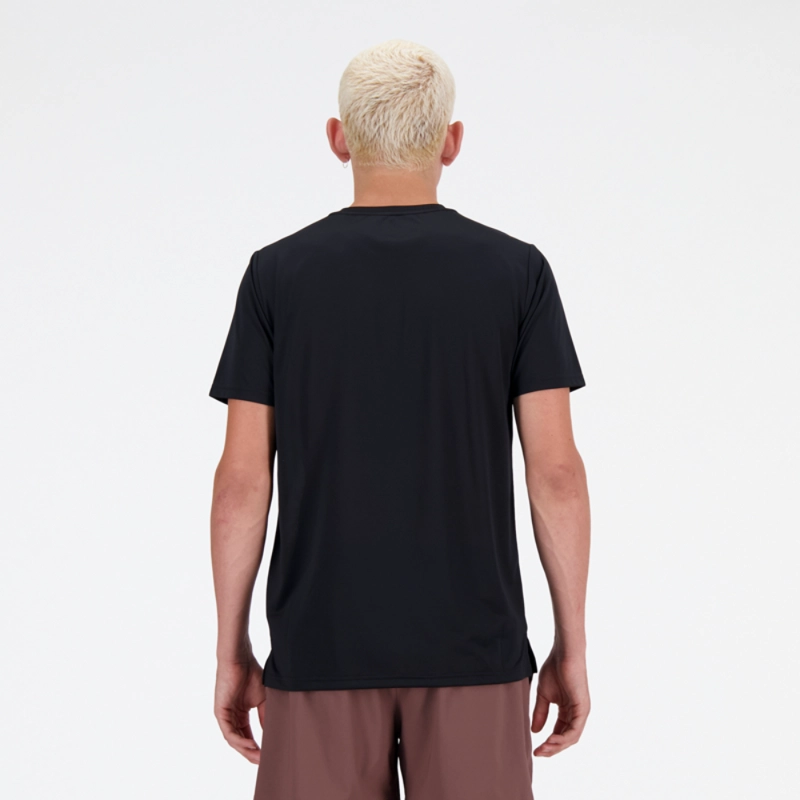 POLERA HOMBRE NEW BALANCE NEGRO MT41222BK - 2