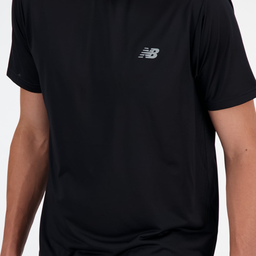 POLERA HOMBRE NEW BALANCE NEGRO MT41222BK - 4