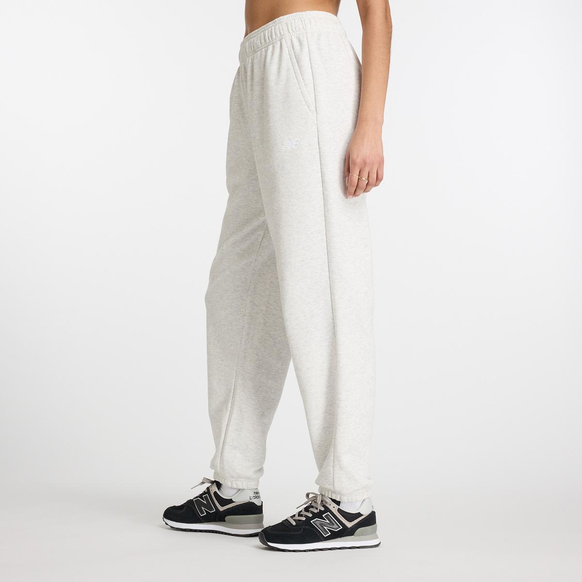 PANTALON JOGGER LIFESTYLE MUJER NEW BALANCE GRIS - 2