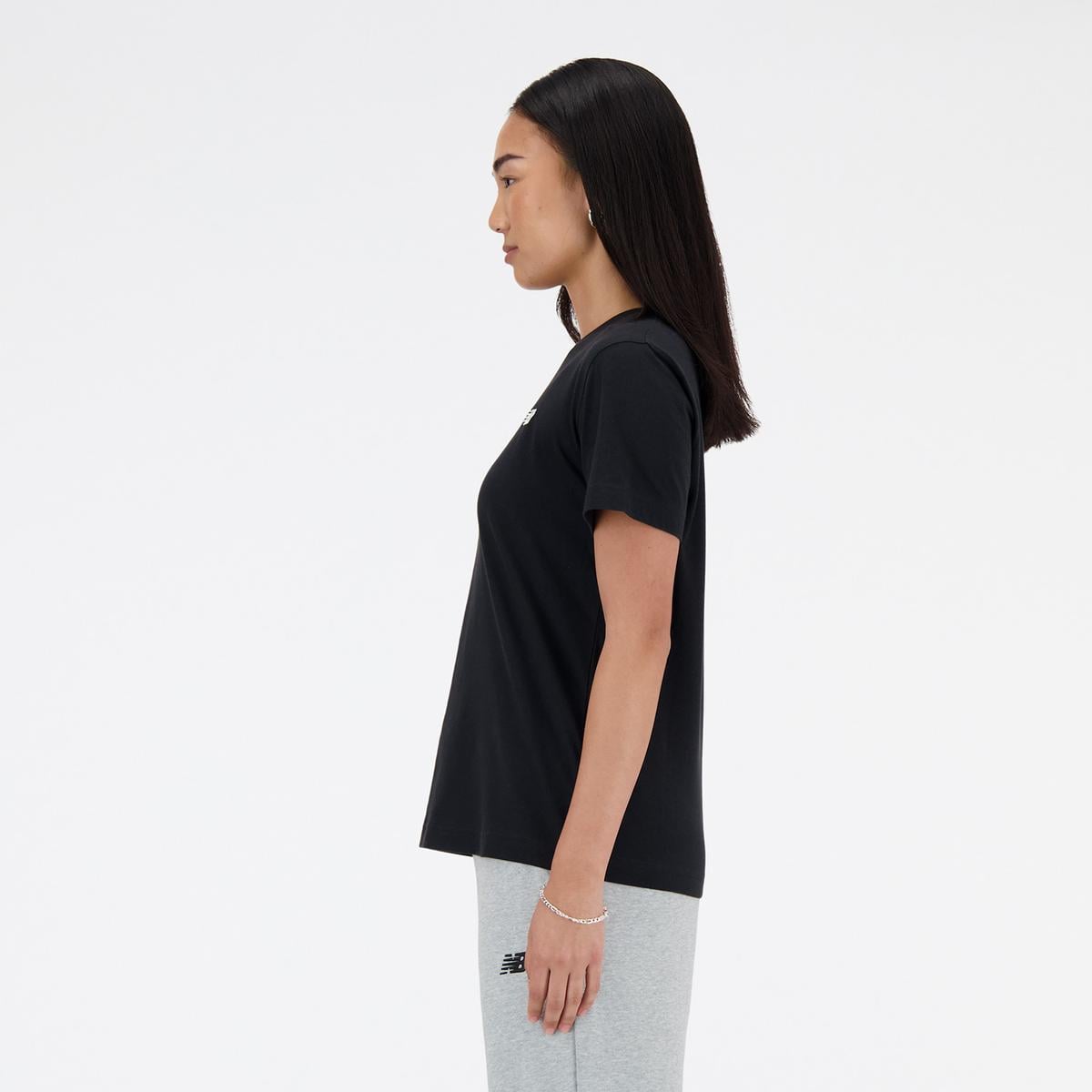 POLERA LIFESTYLE MUJER NEW BALANCE SPORT ESSENTIALS NEGRO - 4