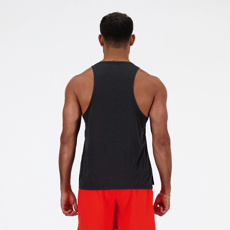 POLERA SIN MANGAS RUNNING HOMBRE NEW BALANCE ATHLETIC NEGRO - 3