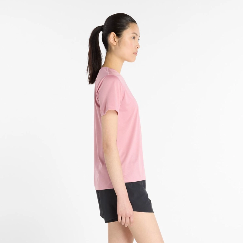 POLERA RUNNING MUJER NEW BALANCE SPORT ESSENTIALS MORADA - 3