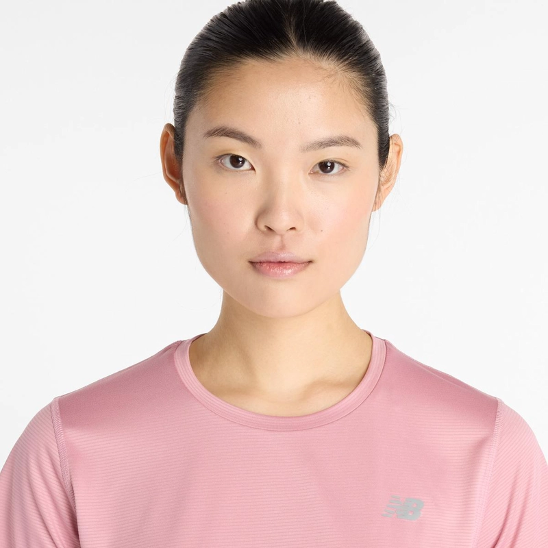 POLERA RUNNING MUJER NEW BALANCE SPORT ESSENTIALS MORADA - 4