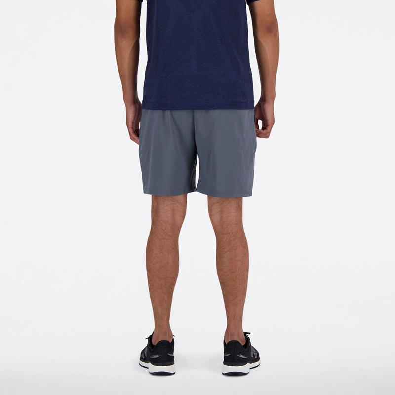 SHORT HOMBRE NEW BALANCE SPORT ESSENTIALS GRIS - 2