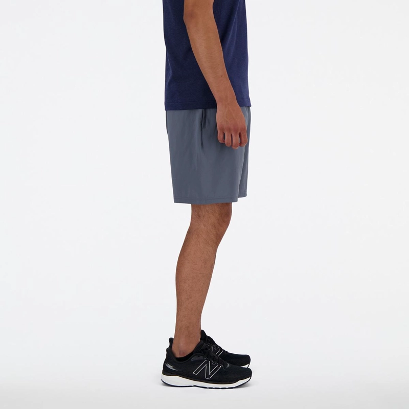 SHORT HOMBRE NEW BALANCE SPORT ESSENTIALS GRIS - 3