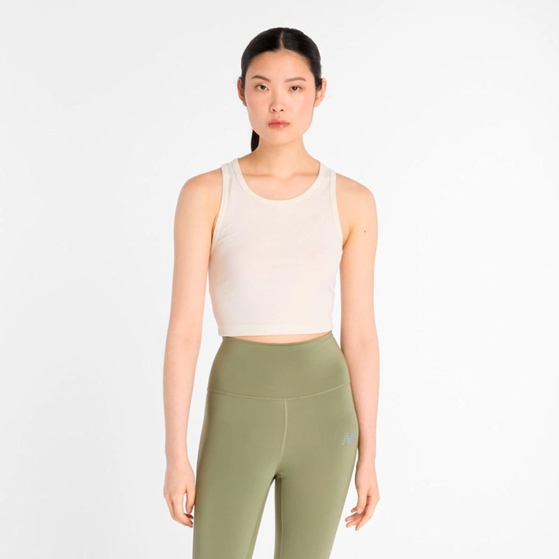 POLERA SIN MANGAS LIFESTYLE MUJER NEW BALANCE BEIGE - 4