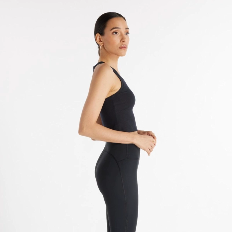 POLERA SIN MANGAS LIFESTYLE MUJER NEW BALANCE NEGRA - 3