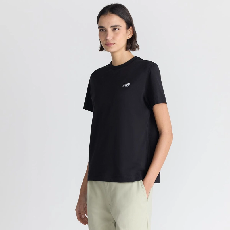 POLERA MUJER NEW BALANCE ESSENTIALS NEGRA - 2