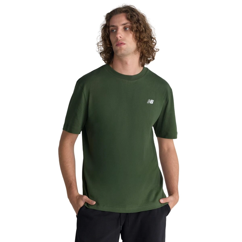 NEW BALANCE POLERA LIFESTYLE HOMBRE NEW BALANCE SPORT ESSENTIALS VERDE O