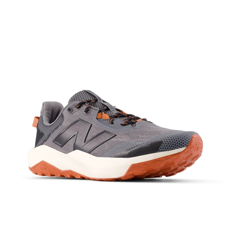 ZAPATILLAS TRAIL RUNNING HOMBRE NEW BALANCE DYNASOFT V6 GRIS - 4