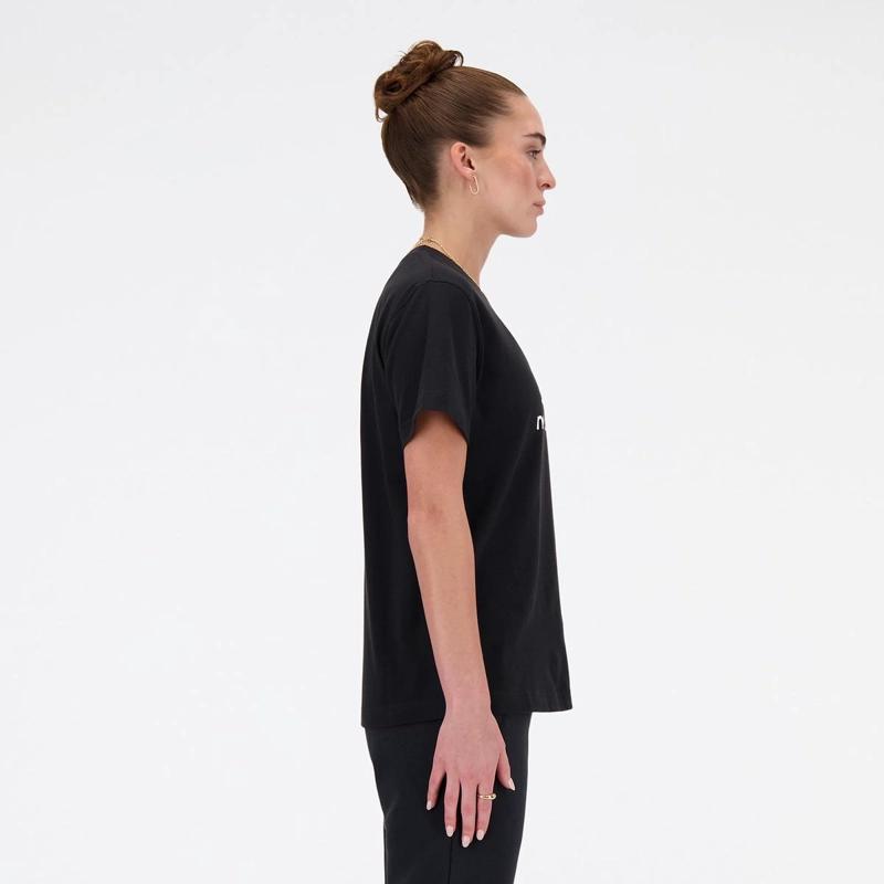 POLERA LIFESTYLE MUJER NEW BALANCE ESSENTIALS NEGRA - 2
