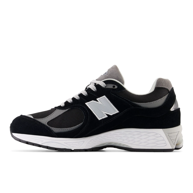 ZAPATILLAS URBANAS UNISEX NEW BALANCE 2002 R NEGRAS/BLANCAS - 2