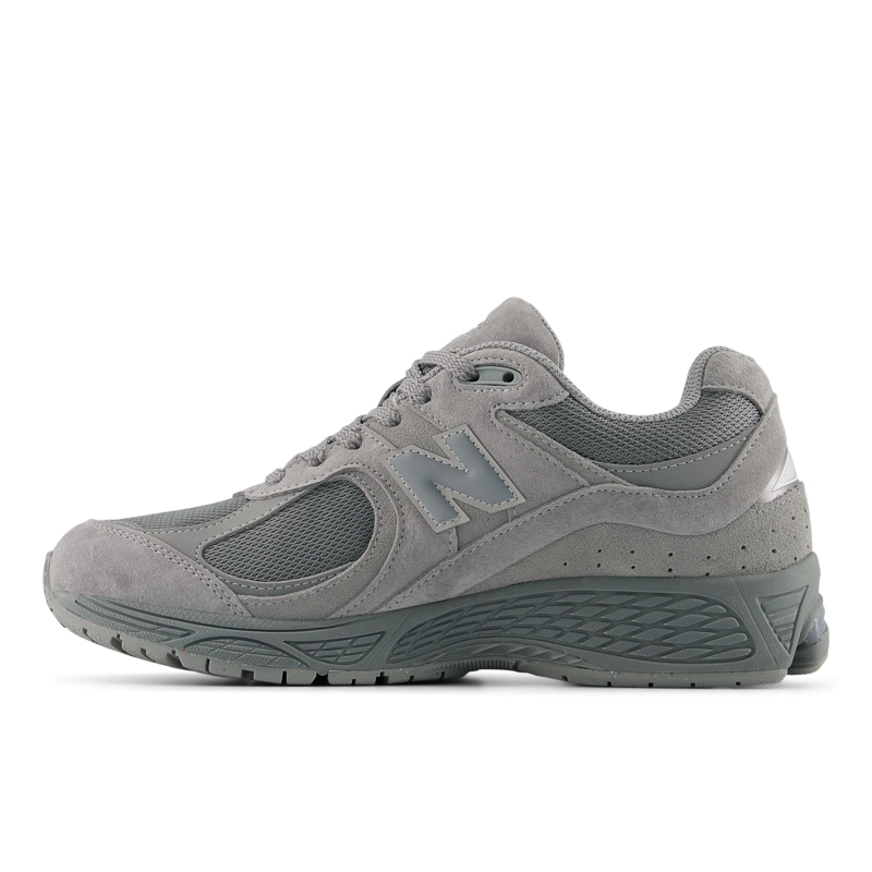 ZAPATILLAS URBANAS UNISEX NEW BALANCE 2002 R GRIS CLARO - 2
