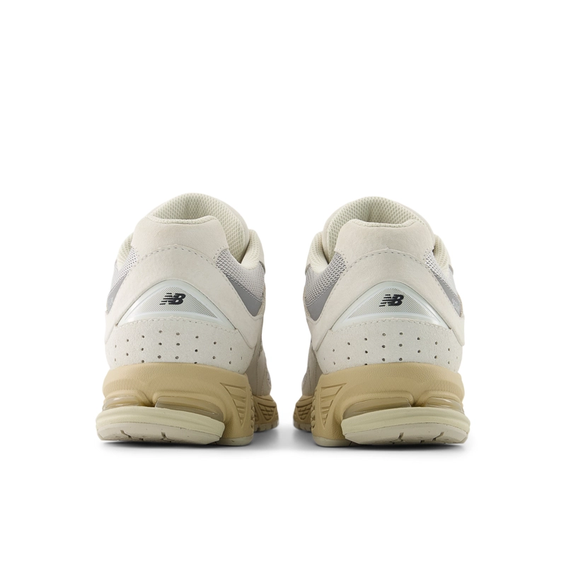 ZAPATILLAS URBANAS UNISEX NEW BALANCE 2002 R BEIGE/AMARILLAS - 6